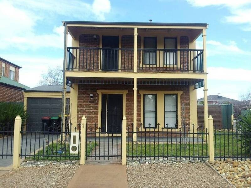 1 Madras Lane, Caroline Springs VIC 3023