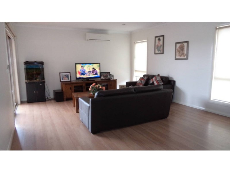 6 Connor Drive, Burnside Heights VIC 3023