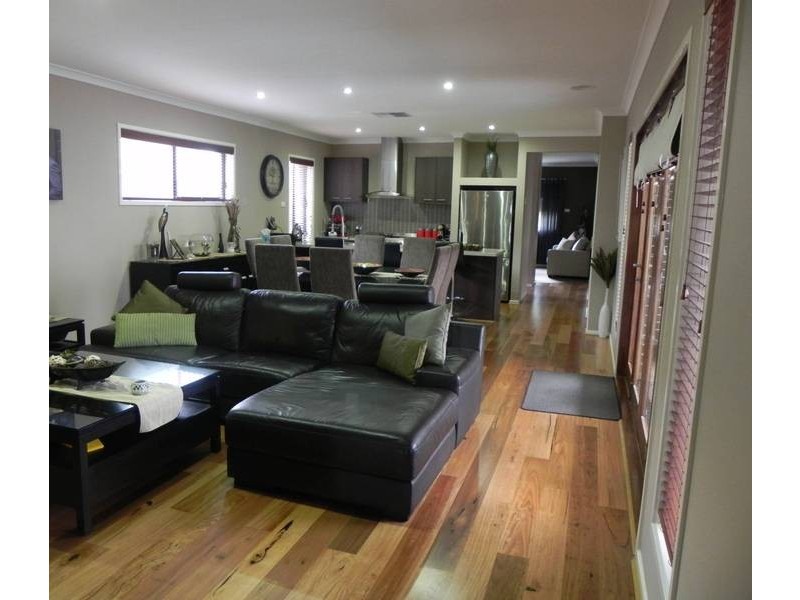 16 Scales Lane, Burnside Heights VIC 3023