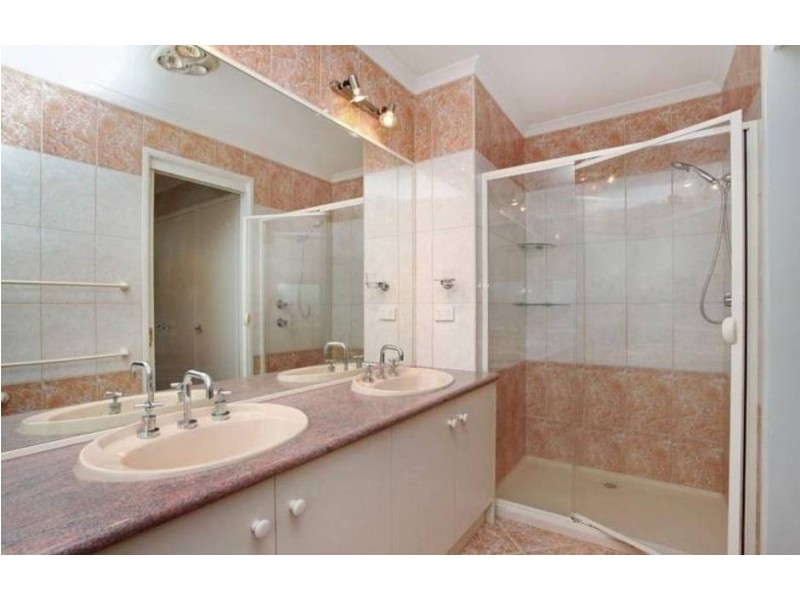 26 O’Donnell Drive, Caroline Springs VIC 3023