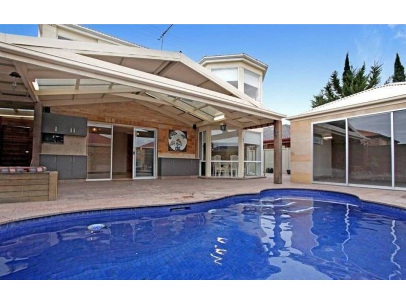 26 O’Donnell Drive, Caroline Springs VIC 3023