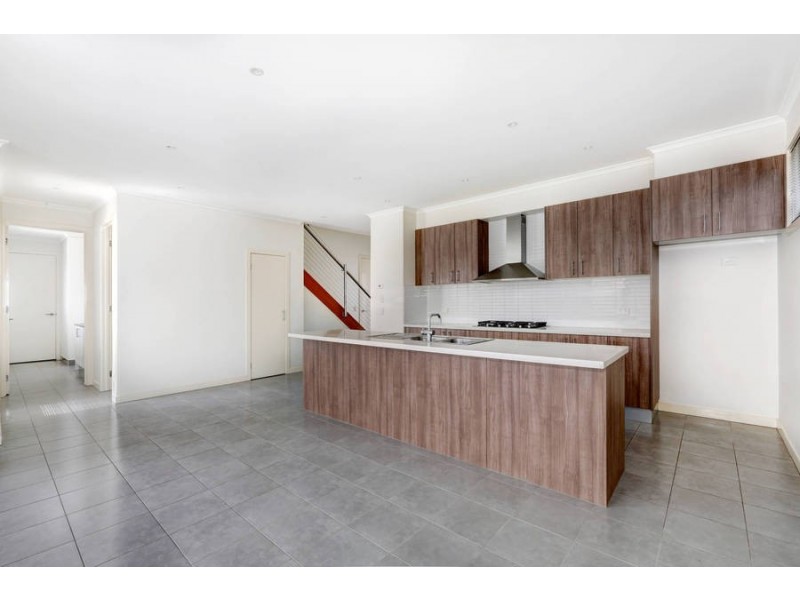 3 Elgar Lane, Caroline Springs VIC 3023