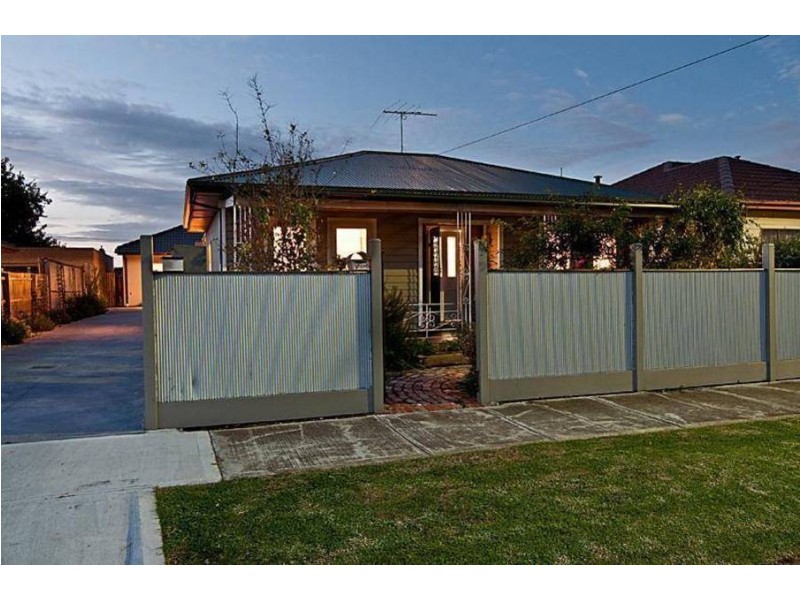 1/110 McLaughlin Street, Ardeer VIC 3022