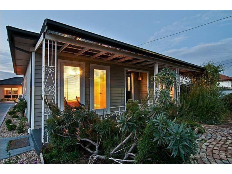 1/110 McLaughlin Street, Ardeer VIC 3022