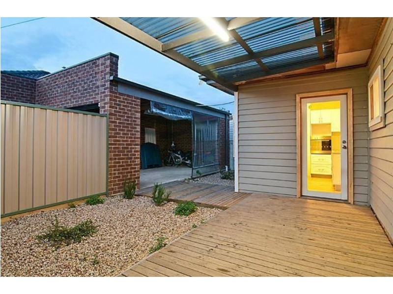 1/110 McLaughlin Street, Ardeer VIC 3022