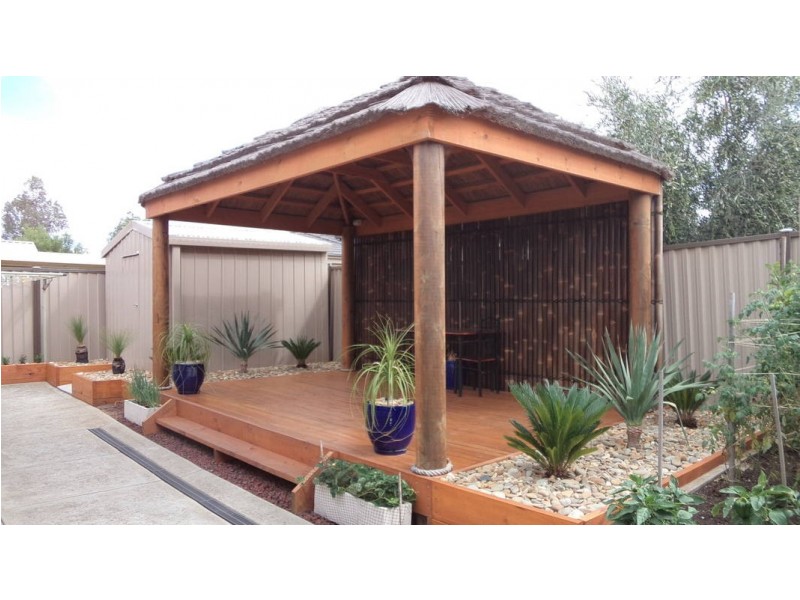 18 Inverell Street, Burnside Heights VIC 3023