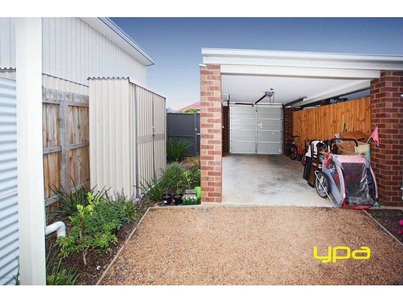 10/30-40 College Street, Caroline Springs VIC 3023