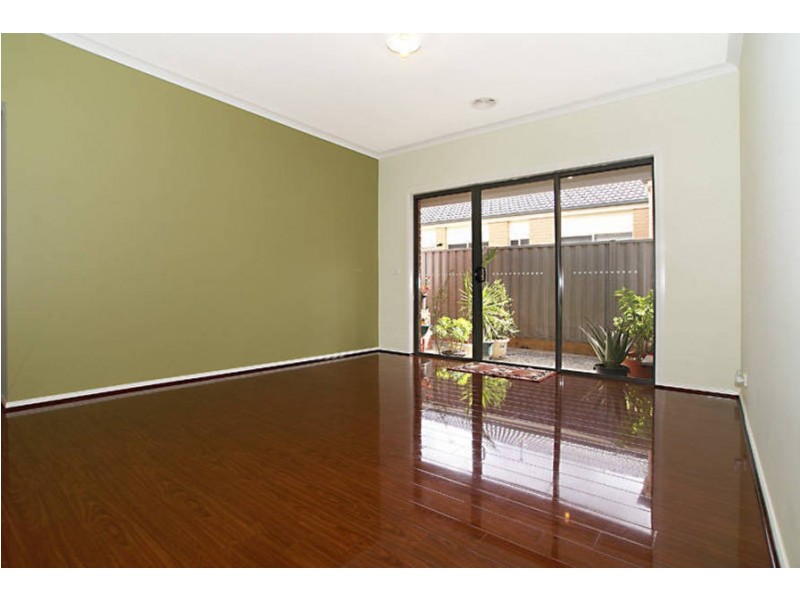 24  Caesia way, Caroline Springs VIC 3023