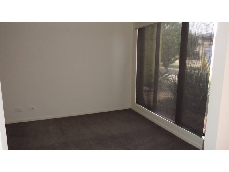 40B The Avenue, Caroline Springs VIC 3023