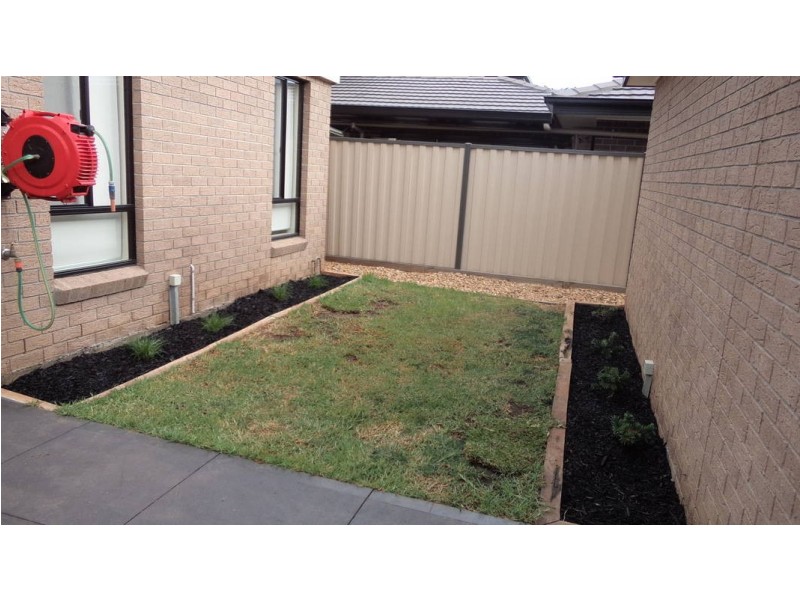 40B The Avenue, Caroline Springs VIC 3023