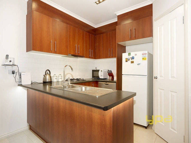 2/40 Jade Way, Hillside VIC 3037