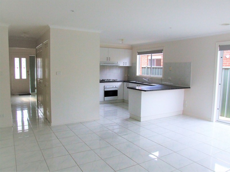 39 Goulburn Circuit, Caroline Springs VIC 3023