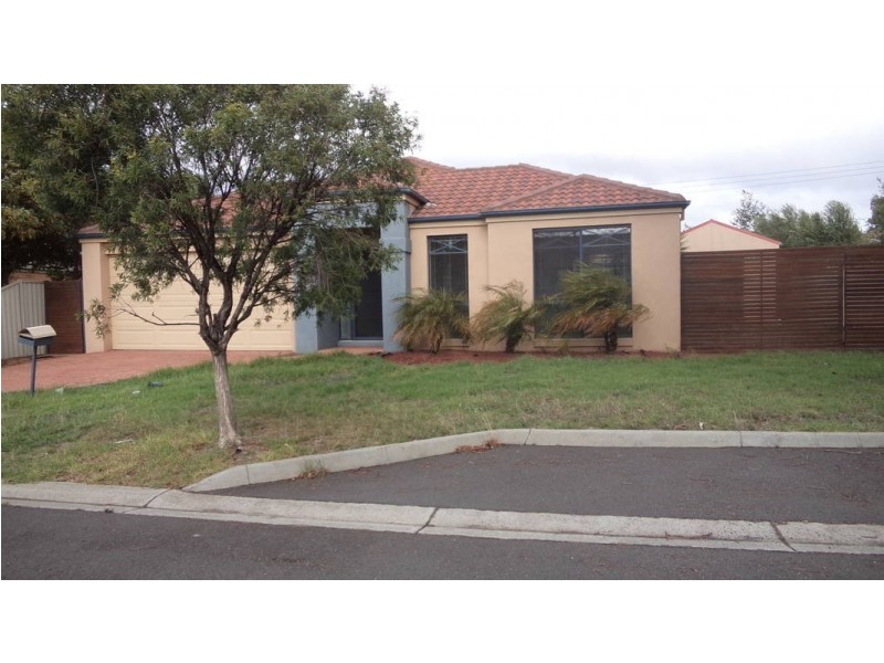 6 Cathedral Mews, Caroline Springs VIC 3023