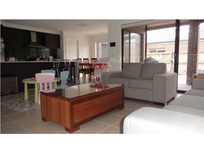 5 Andreas Court, Melton West VIC 3337