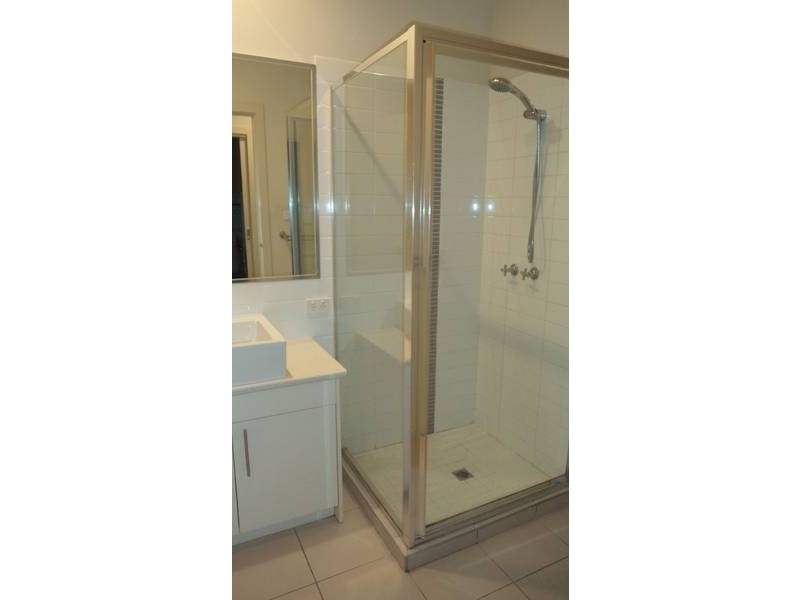 3/6 Stratheden Court, Sydenham VIC 3037