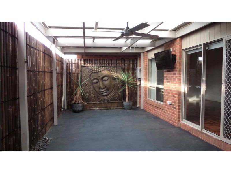 3/6 Stratheden Court, Sydenham VIC 3037