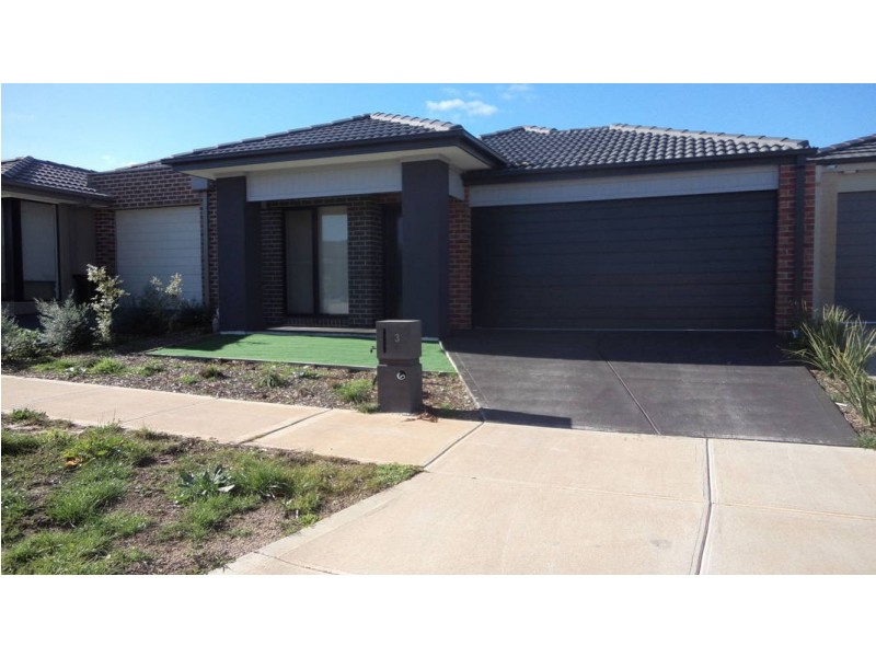 13 Somers Street, Plumpton VIC 3335
