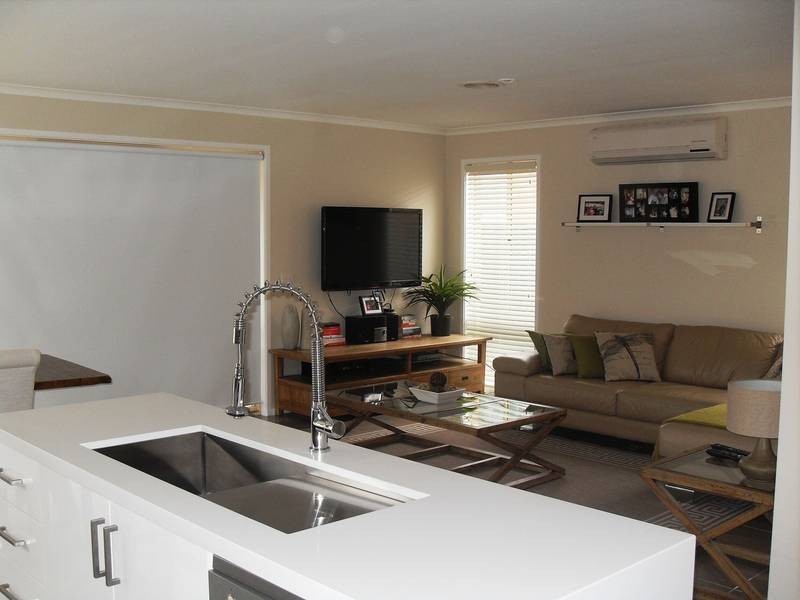 34 Fydler Avenue, Burnside VIC 3023