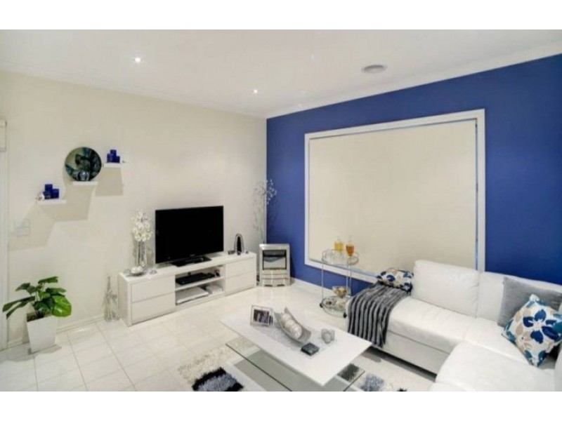 7 Ridgegreen View, Caroline Springs VIC 3023