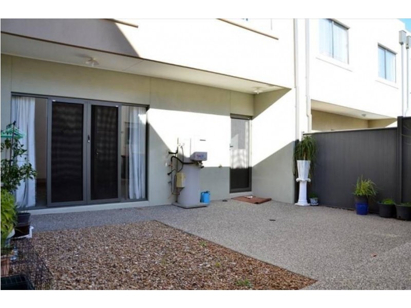 19 Garrety Road, Caroline Springs VIC 3023