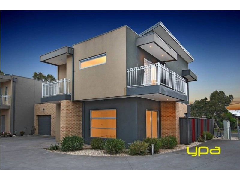 6/1 Dargi Green, Caroline Springs VIC 3023