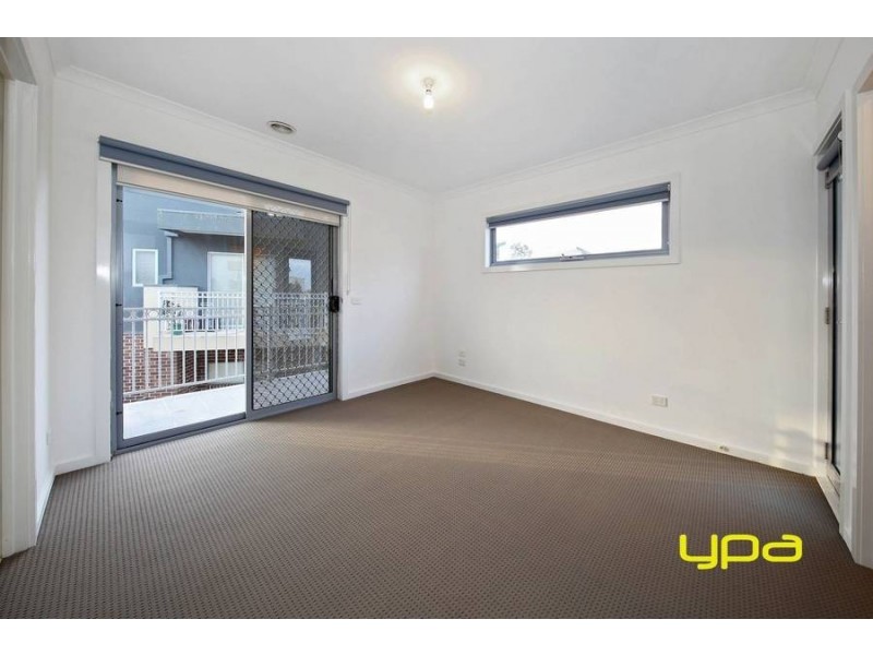 6/1 Dargi Green, Caroline Springs VIC 3023