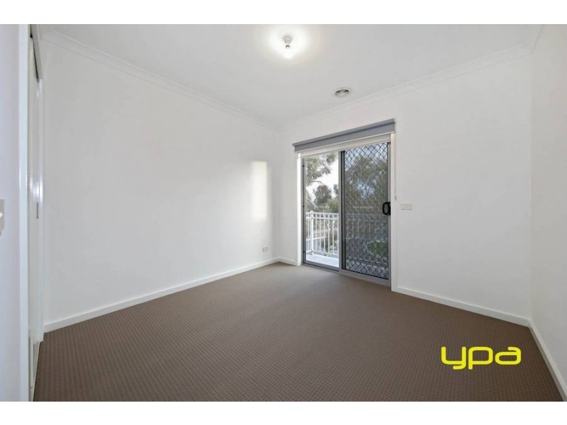 6/1 Dargi Green, Caroline Springs VIC 3023