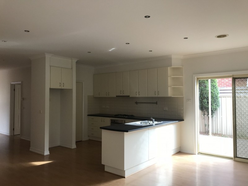 3 Colac Place, Caroline Springs VIC 3023