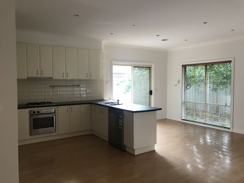 3 Colac Place, Caroline Springs VIC 3023