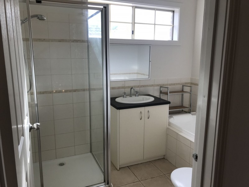 3 Colac Place, Caroline Springs VIC 3023