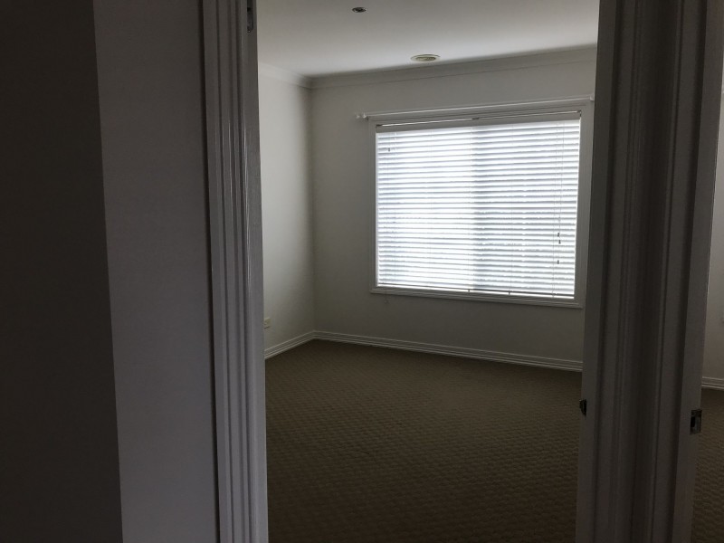 3 Colac Place, Caroline Springs VIC 3023