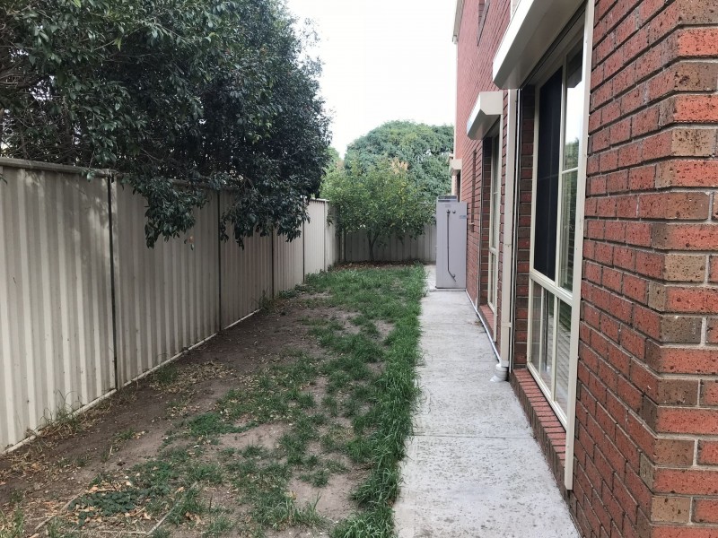 3 Colac Place, Caroline Springs VIC 3023