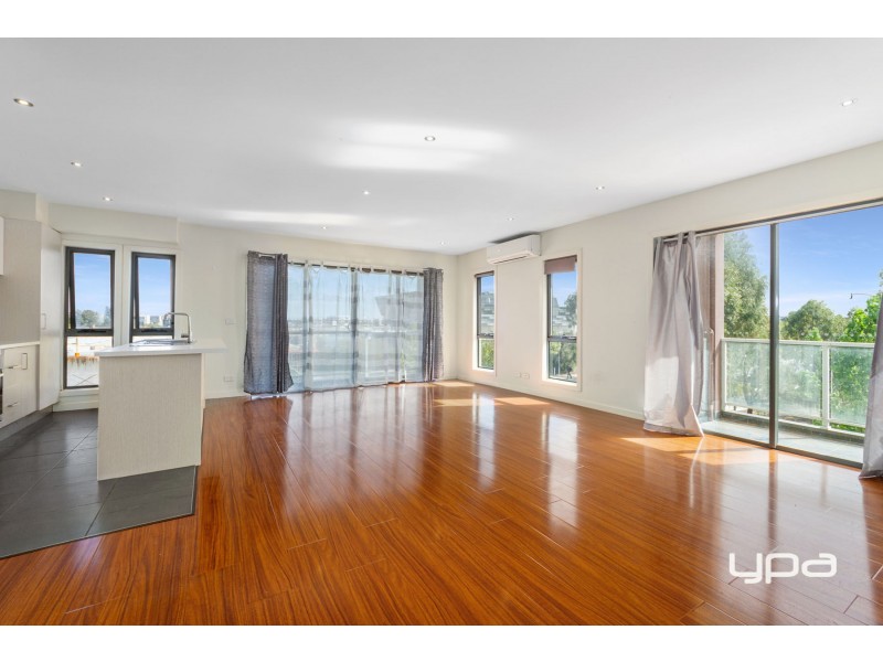 15 Garrety Road, Caroline Springs VIC 3023