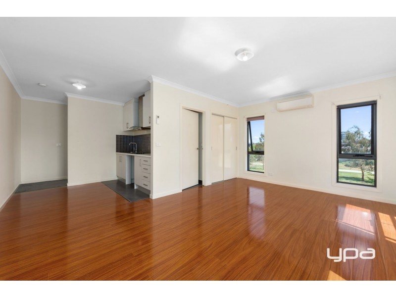 15 Garrety Road, Caroline Springs VIC 3023