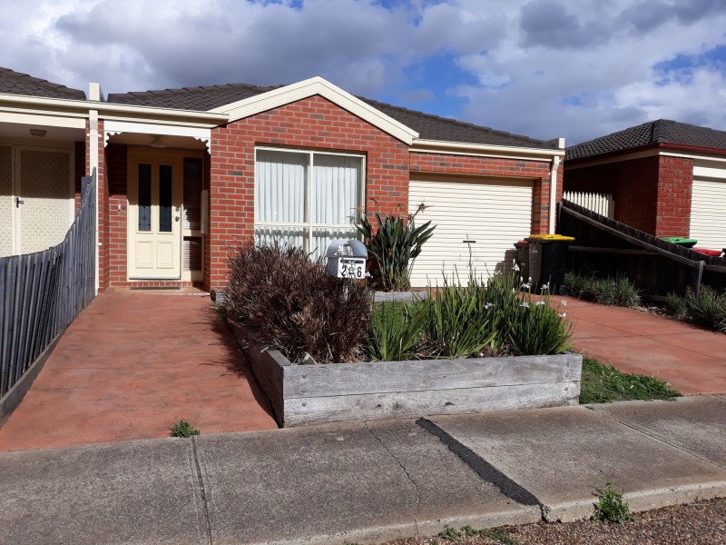 2/6 Aneta Avenue, Hillside VIC 3037