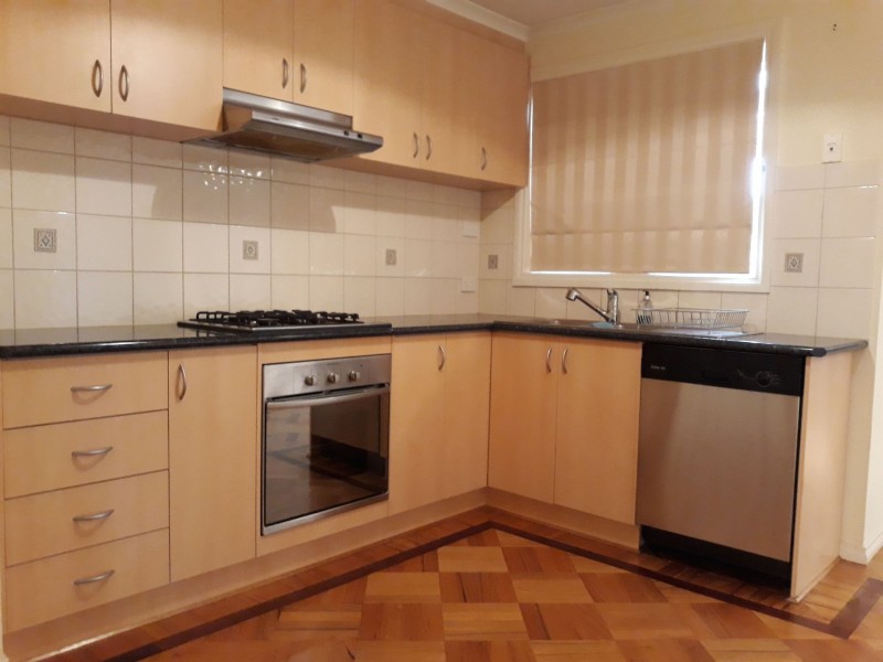 2/6 Aneta Avenue, Hillside VIC 3037