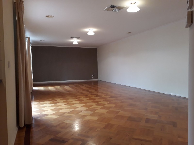 2/6 Aneta Avenue, Hillside VIC 3037