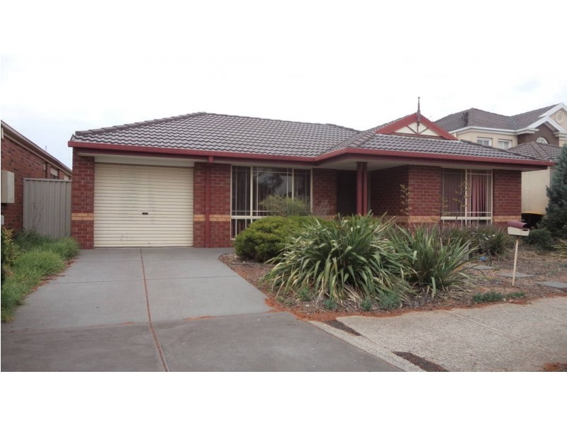 28 O’Donnell Drive, Caroline Springs VIC 3023