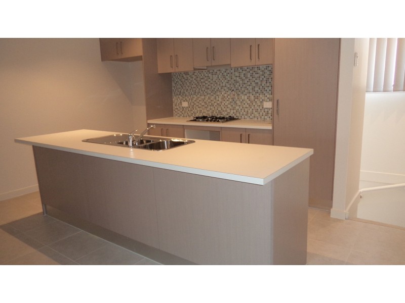 7/79-89 Lancefield Drive, Caroline Springs VIC 3023