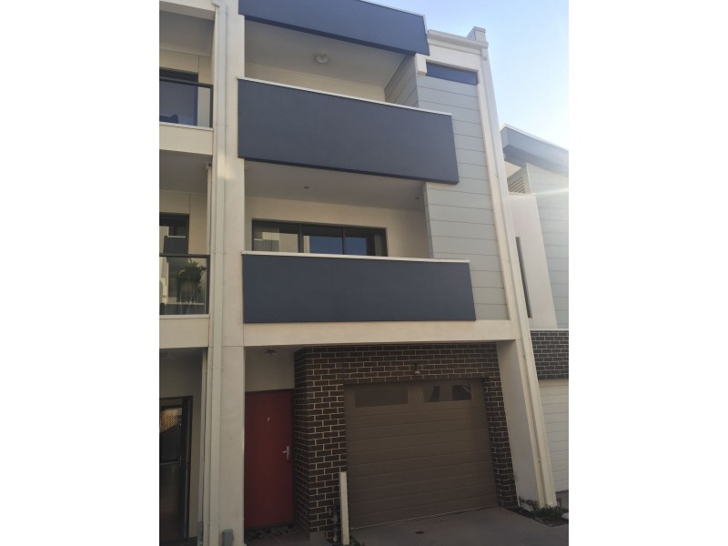 7/79-89 Lancefield Drive, Caroline Springs VIC 3023