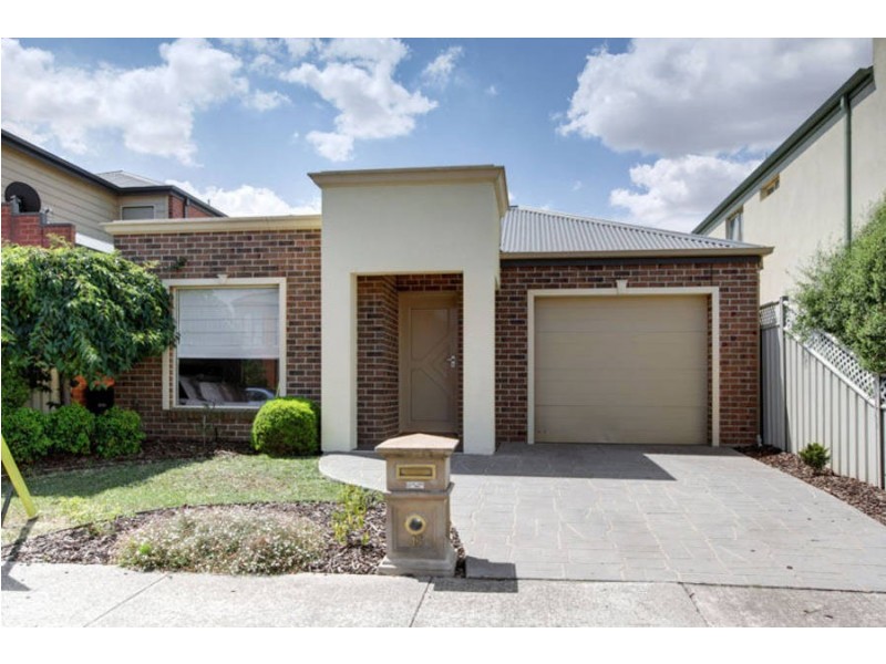 46 Parkin Avenue, Caroline Springs VIC 3023