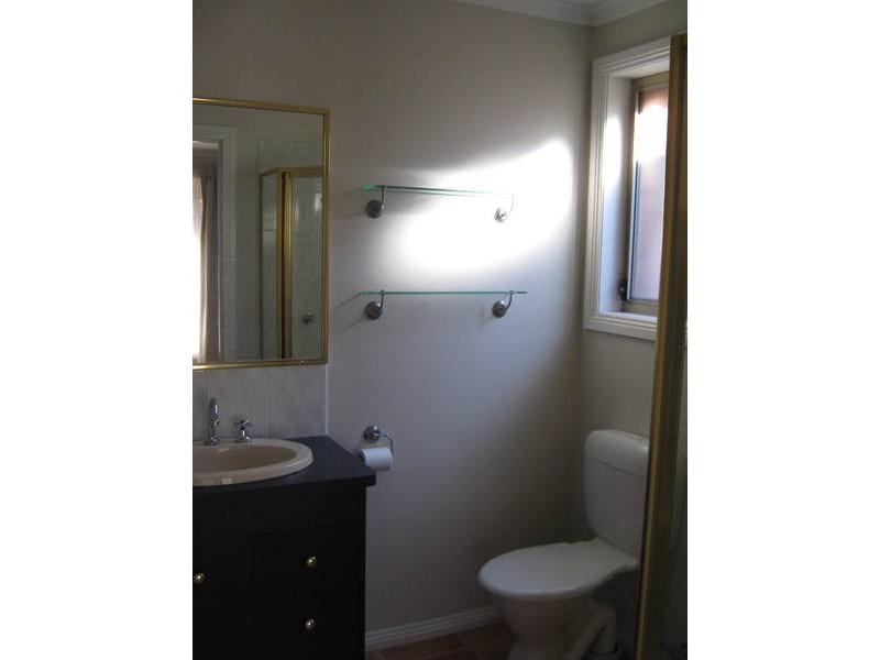 13 Macklin Way, Caroline Springs VIC 3023