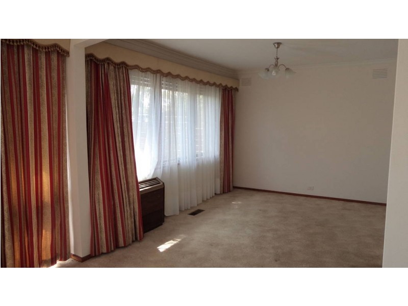 15 Harefield Crescent, Kealba VIC 3021