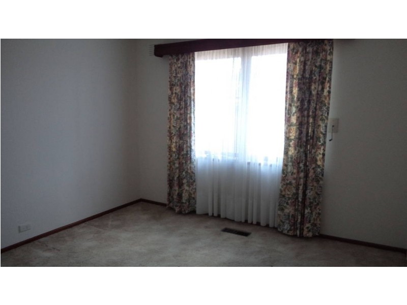 15 Harefield Crescent, Kealba VIC 3021