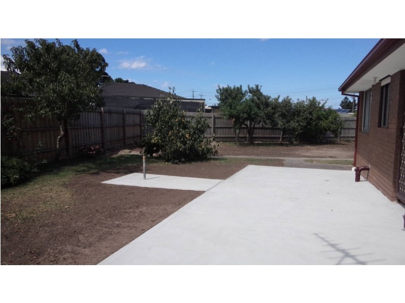 15 Harefield Crescent, Kealba VIC 3021