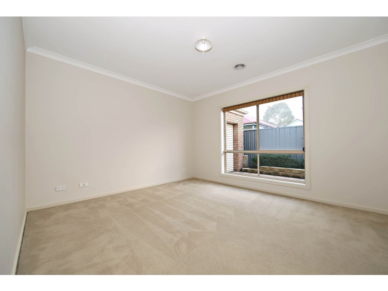 23 Dobell Crescent, Caroline Springs VIC 3023