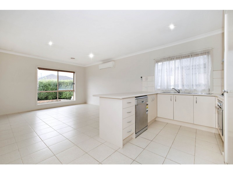 23 Dobell Crescent, Caroline Springs VIC 3023