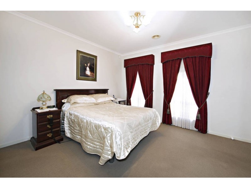 31 Chifley Circuit, Burnside Heights VIC 3023