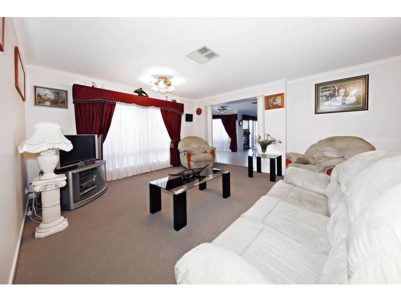 31 Chifley Circuit, Burnside Heights VIC 3023