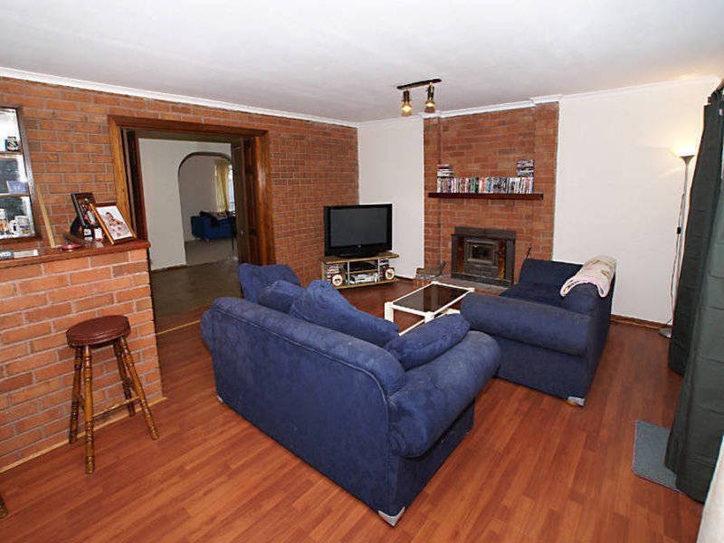 22 Allandale Road, Kings Park VIC 3021